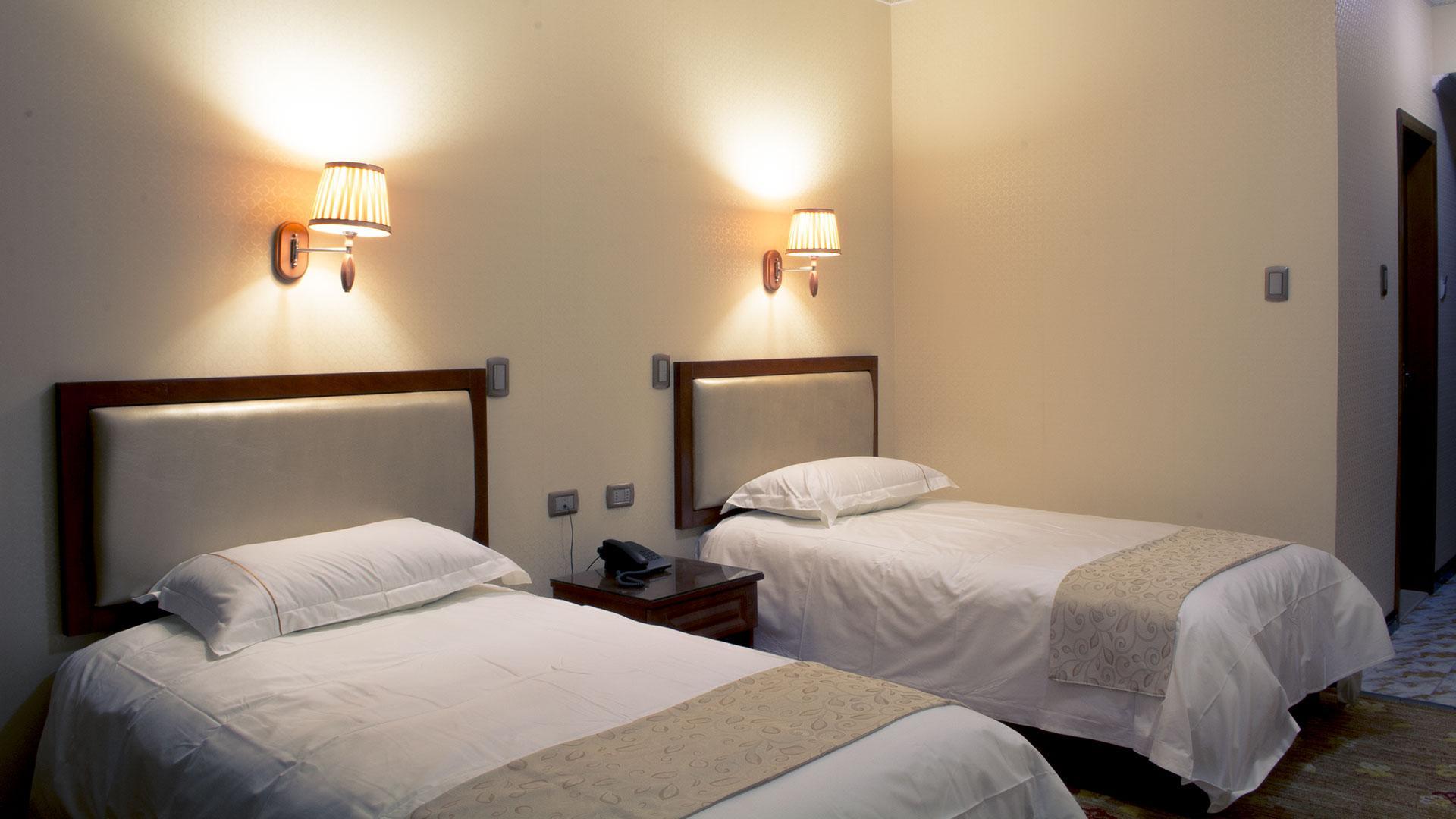 איקוויקה Hotel Pekin מראה חיצוני תמונה