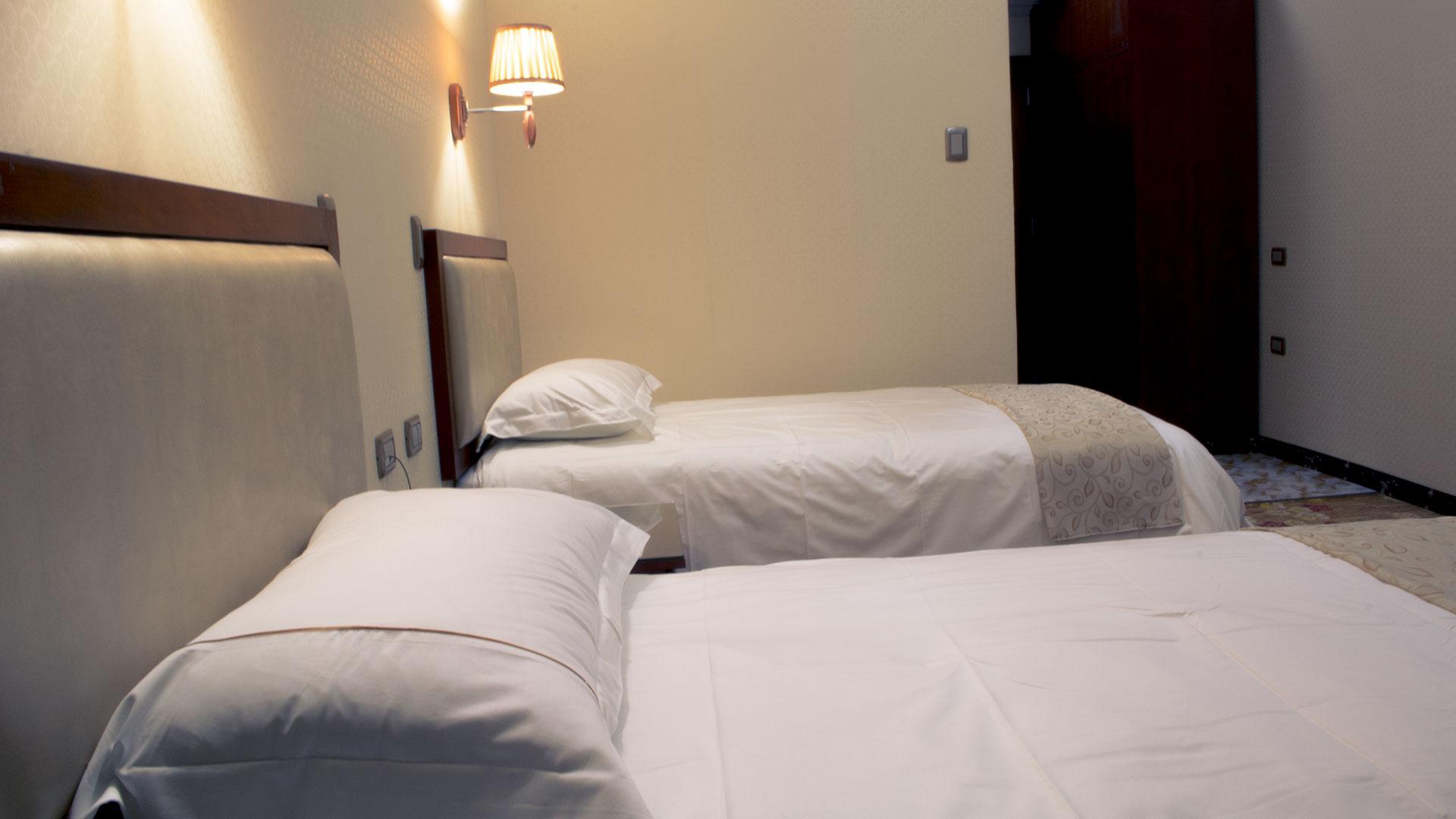 איקוויקה Hotel Pekin מראה חיצוני תמונה
