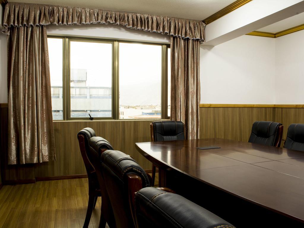 איקוויקה Hotel Pekin מראה חיצוני תמונה