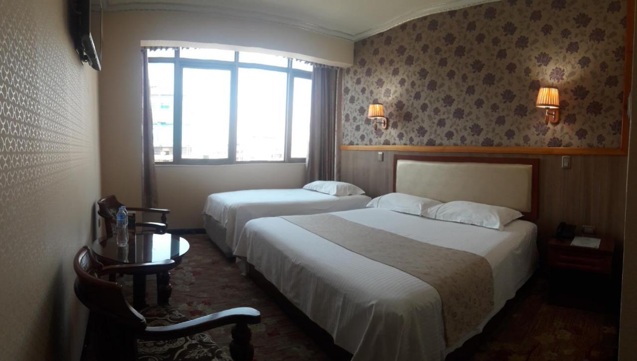 איקוויקה Hotel Pekin מראה חיצוני תמונה