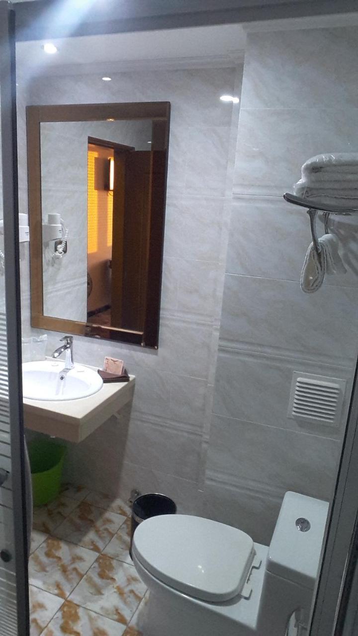 איקוויקה Hotel Pekin מראה חיצוני תמונה